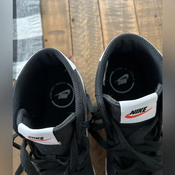 Nike Court Legacy Mid Canvas Sneakers - Picture 3 of 6